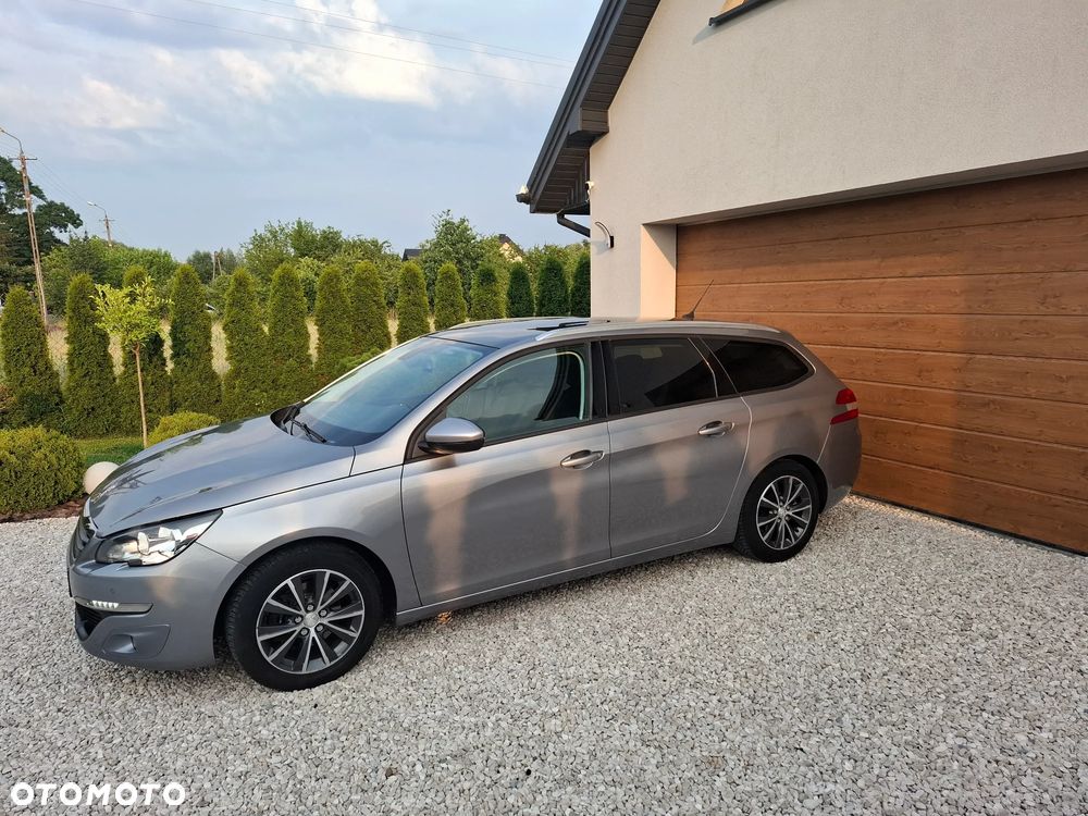 Peugeot 308 1.6 BlueHDi Allure S&S - 9