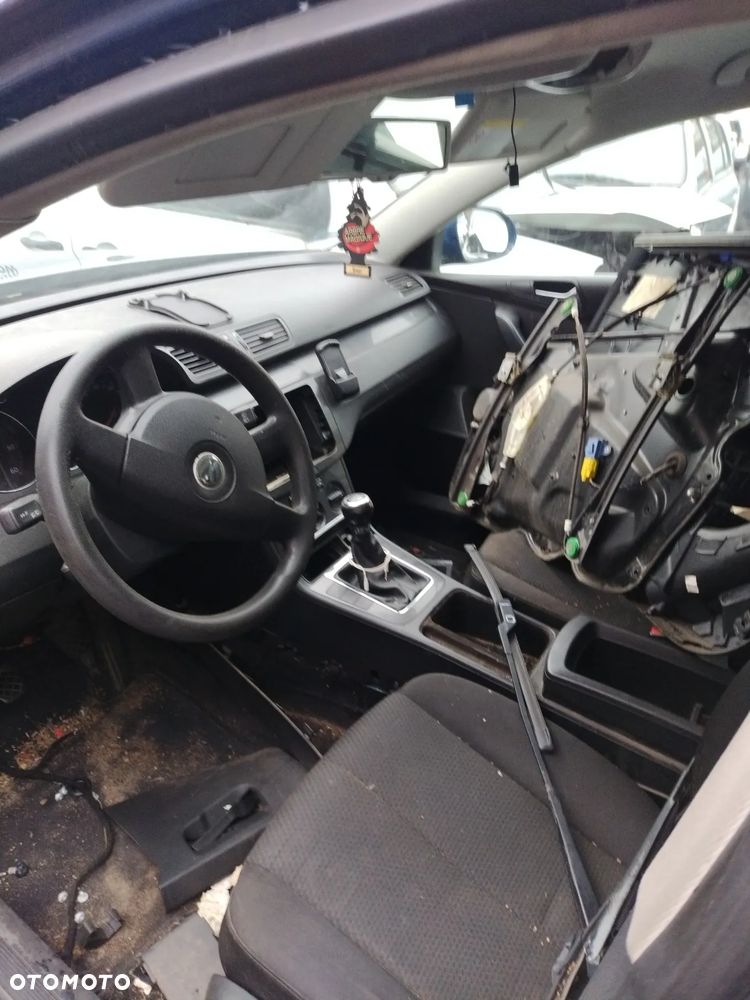Volkswagen Passat B6 na części - 3