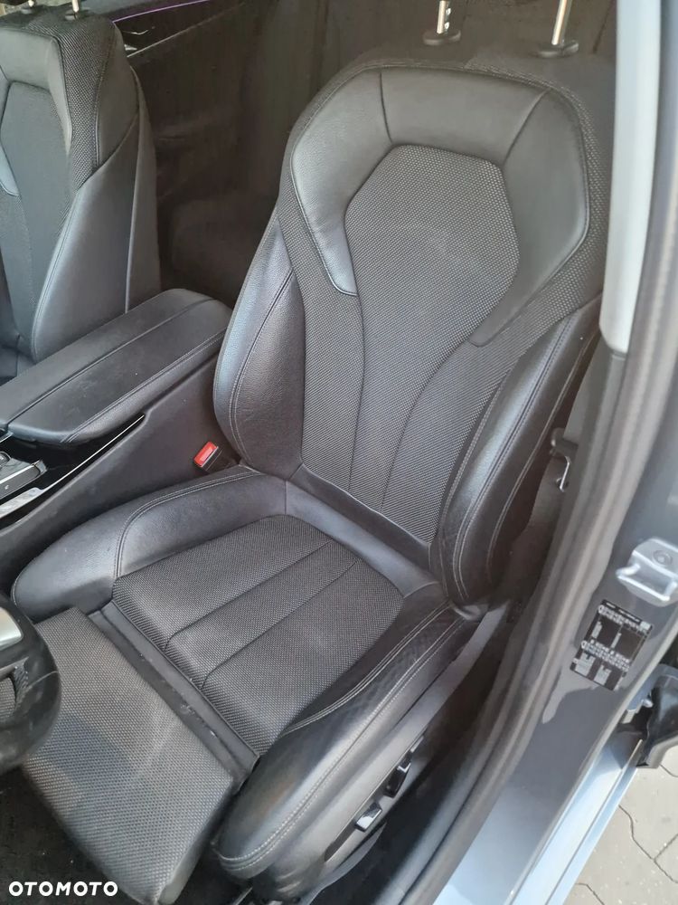 BMW Seria 5 520i Sport Line - 22