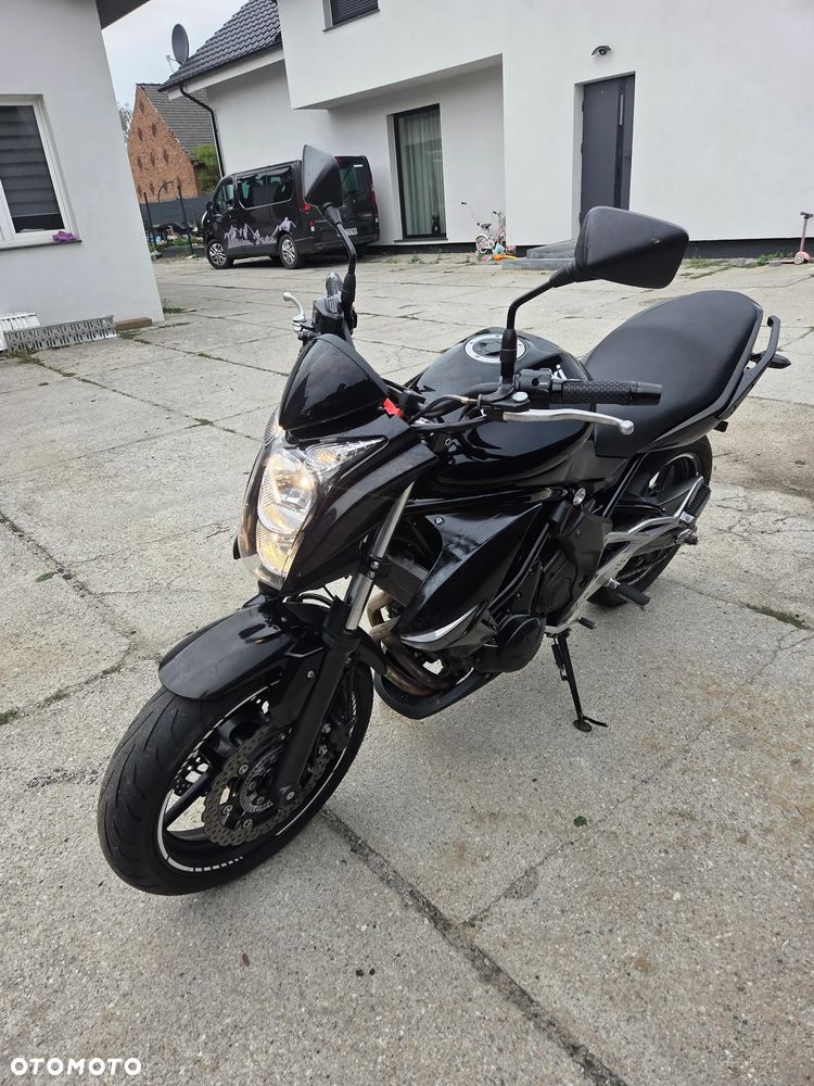 Kawasaki ER - 7