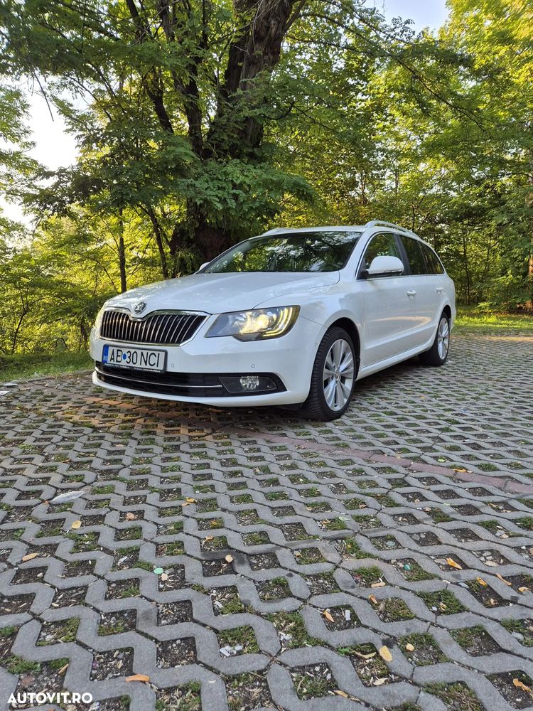 Skoda Superb 2.0 TDI Ambition - 1