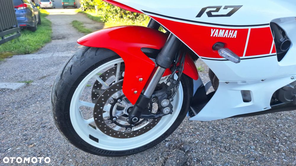 Yamaha R7 - 35