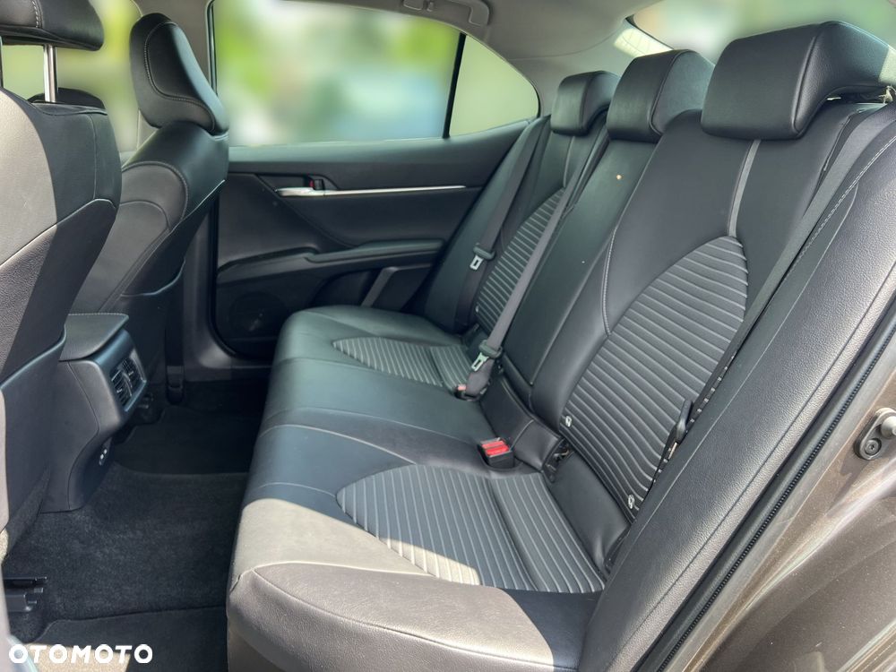 Toyota Camry 2.5 Hybrid Prestige CVT - 17