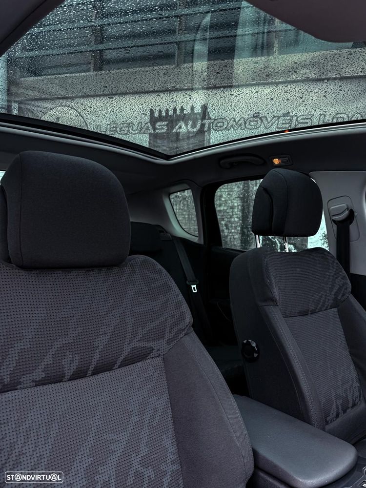 Peugeot 3008 1.6 HDi Allure - 4