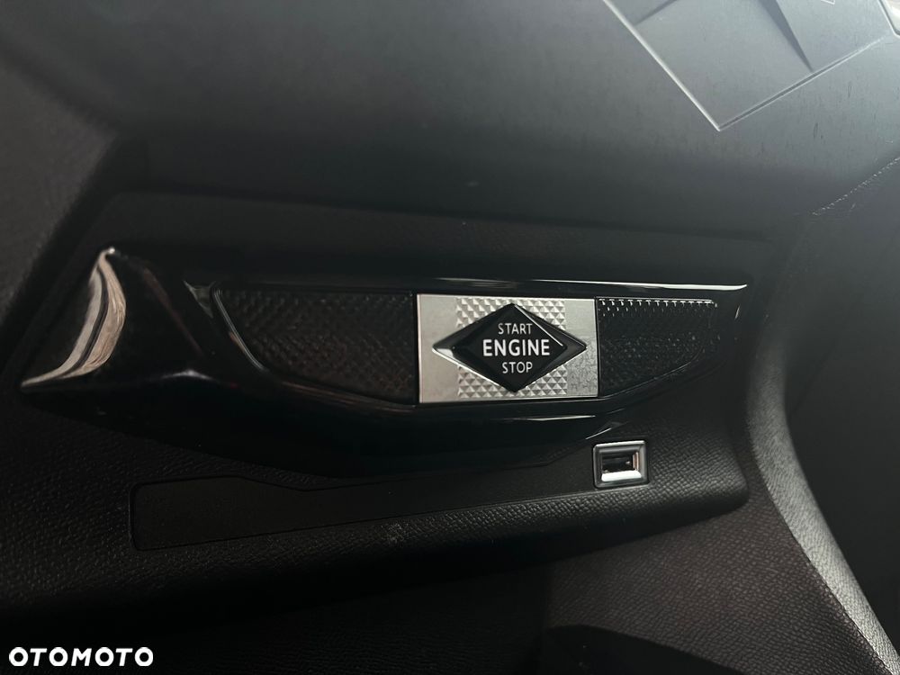 DS Automobiles DS 3 Crossback 1.2 PureTech Montmartre - 17