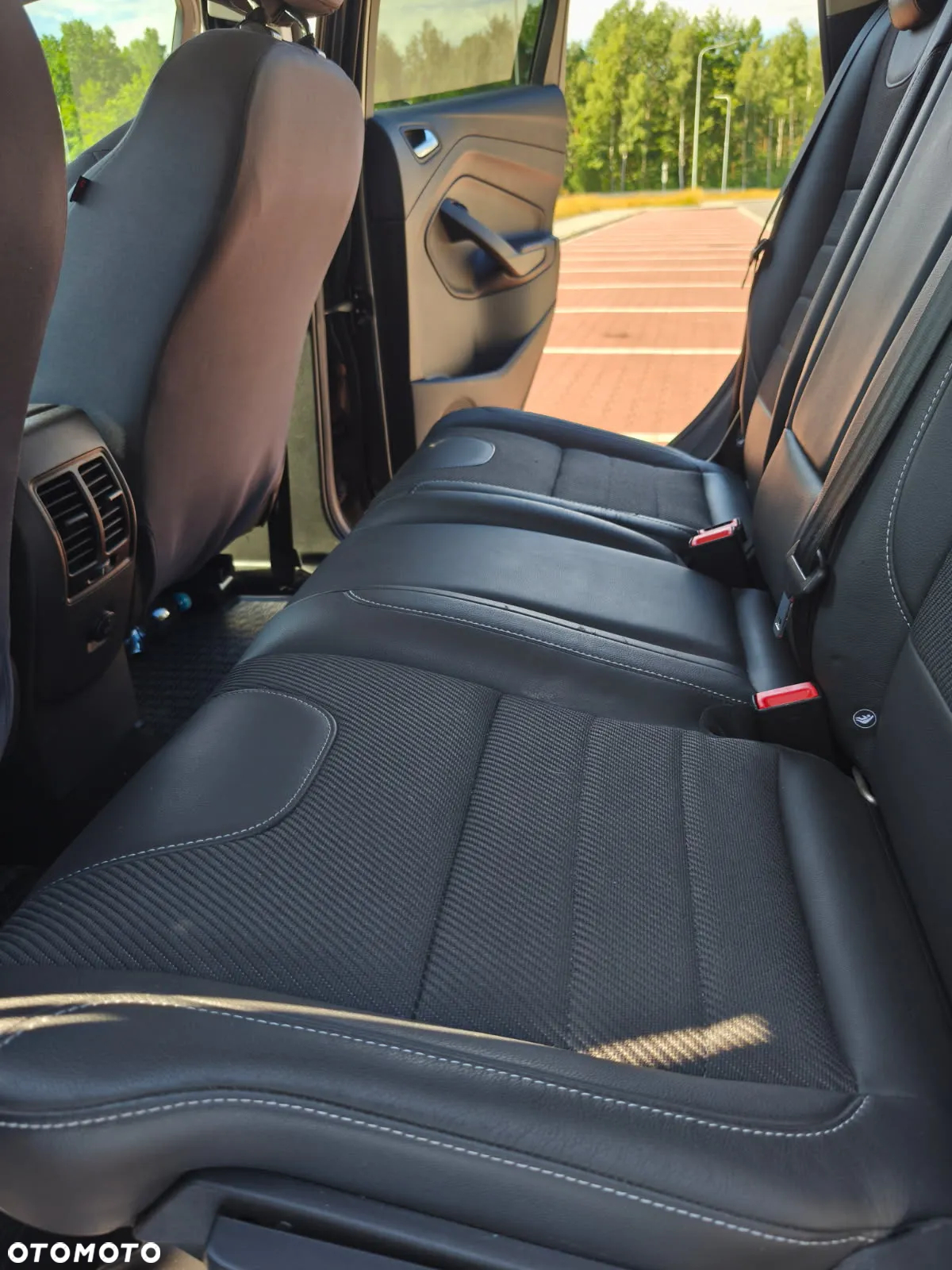 Ford Kuga 2.0 TDCi FWD Titanium - 17