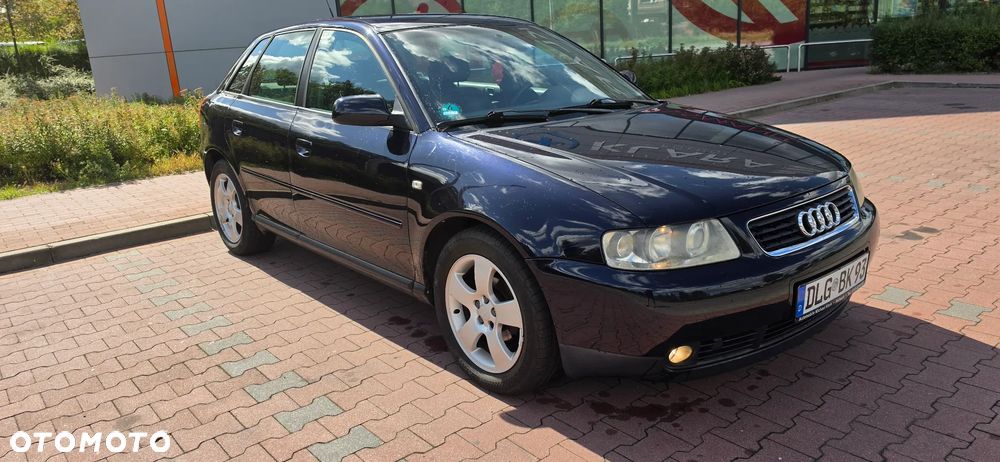 Audi A3 Sportback 1.6 Attraction - 4