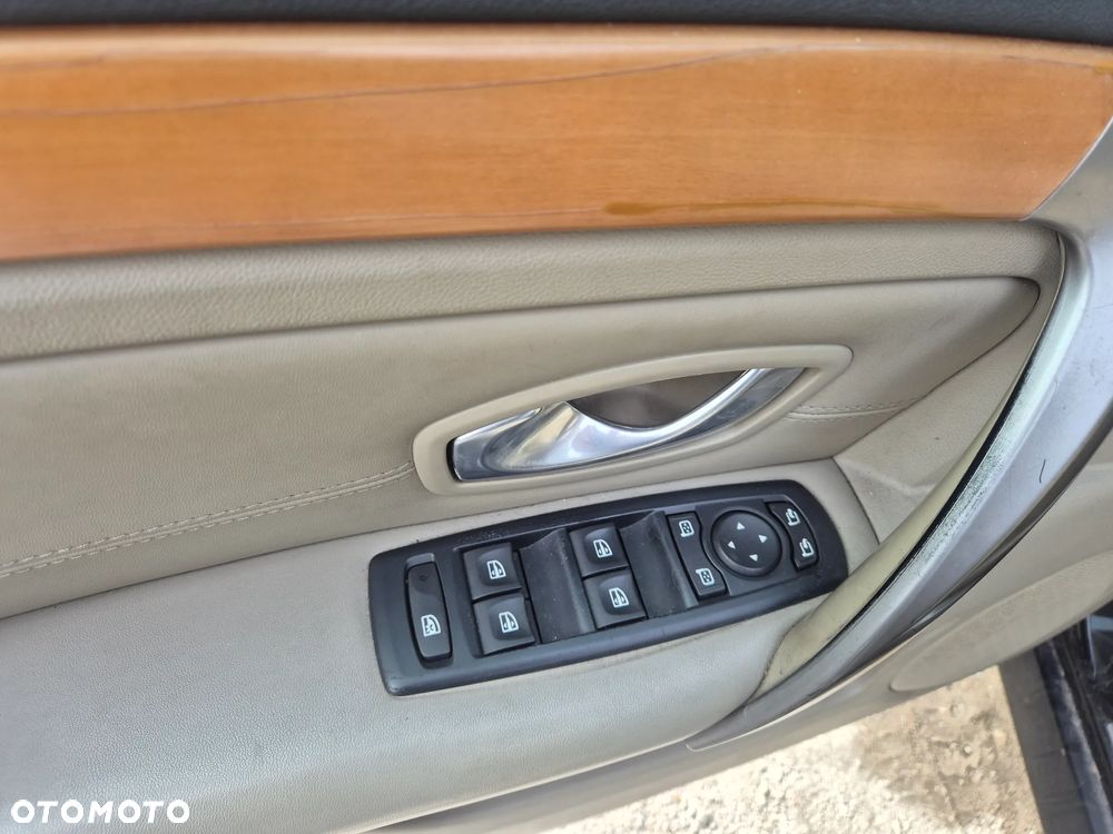 Renault Laguna 2.0 DCi FAP Initiale - 7