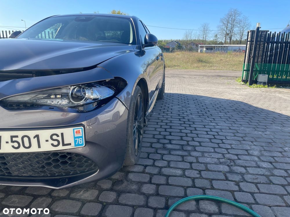 Alfa Romeo Giulia 2.2 AT8-Q4 Veloce - 2