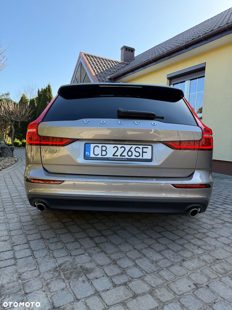 Volvo V60 D4 Drive-E Momentum - 9