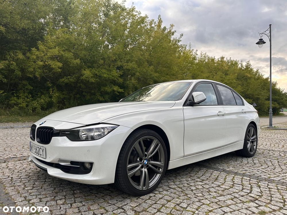 BMW Seria 3 328i Sport Line - 5