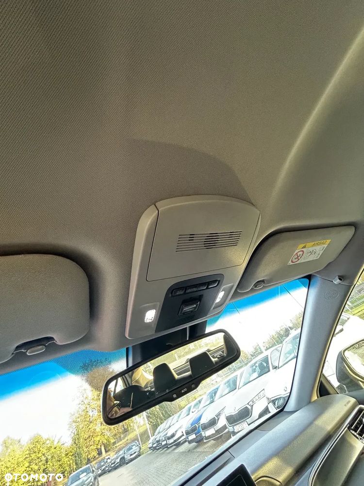 Toyota Camry - 14