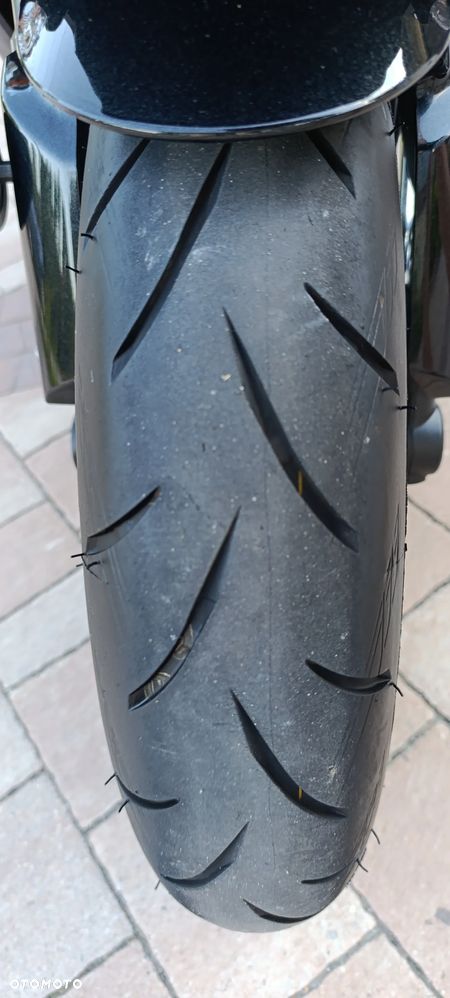 Kawasaki Ninja 1000 SX - 16