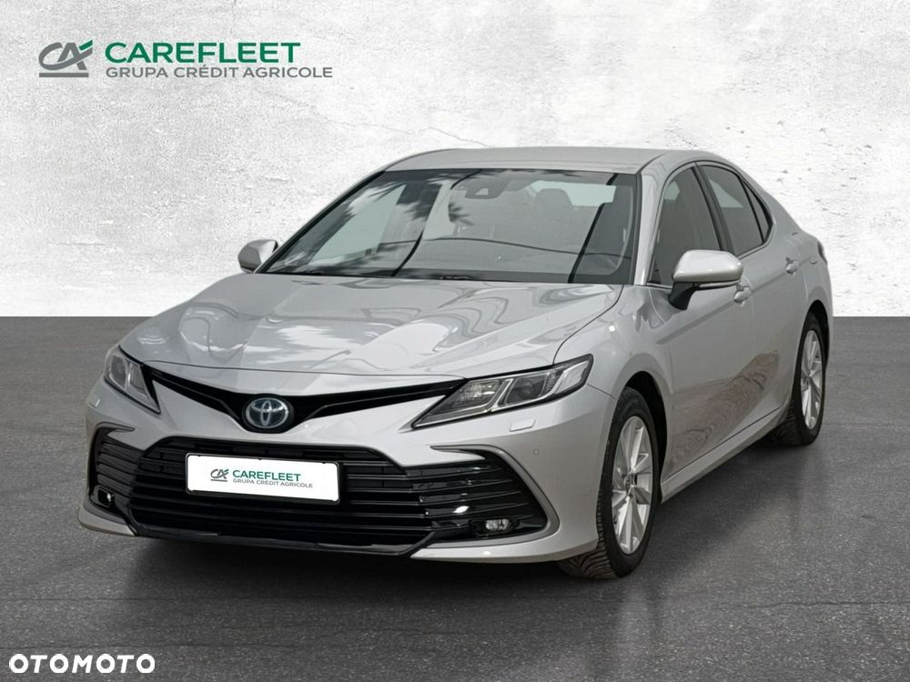 Toyota Camry - 1