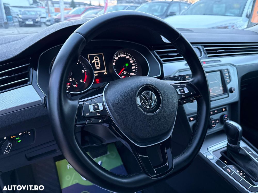 Volkswagen Passat 1.6 TDI (BlueMotion Technology) DSG Comfortline - 31