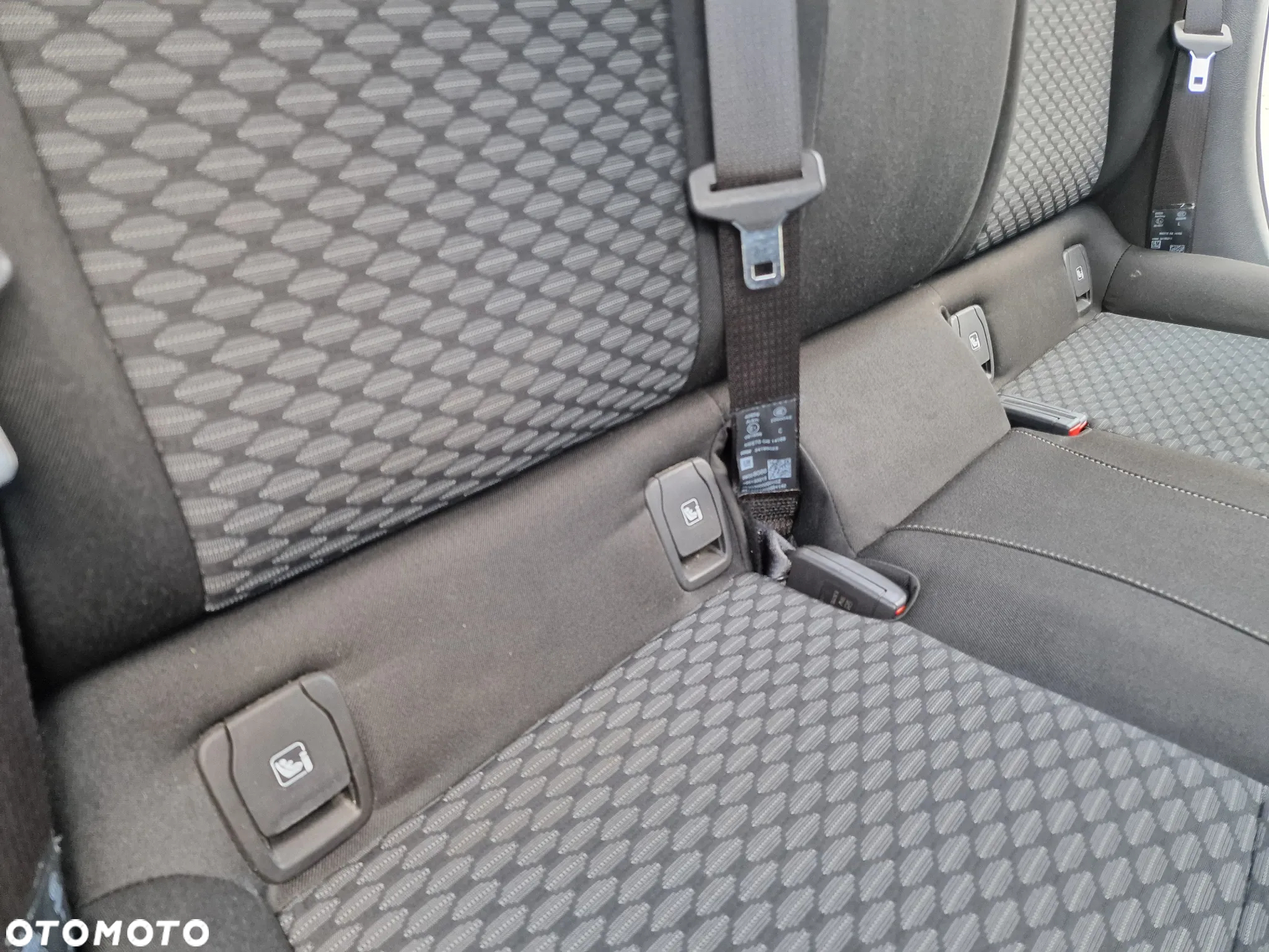 Opel Astra V 1.6 CDTI Essentia - 22
