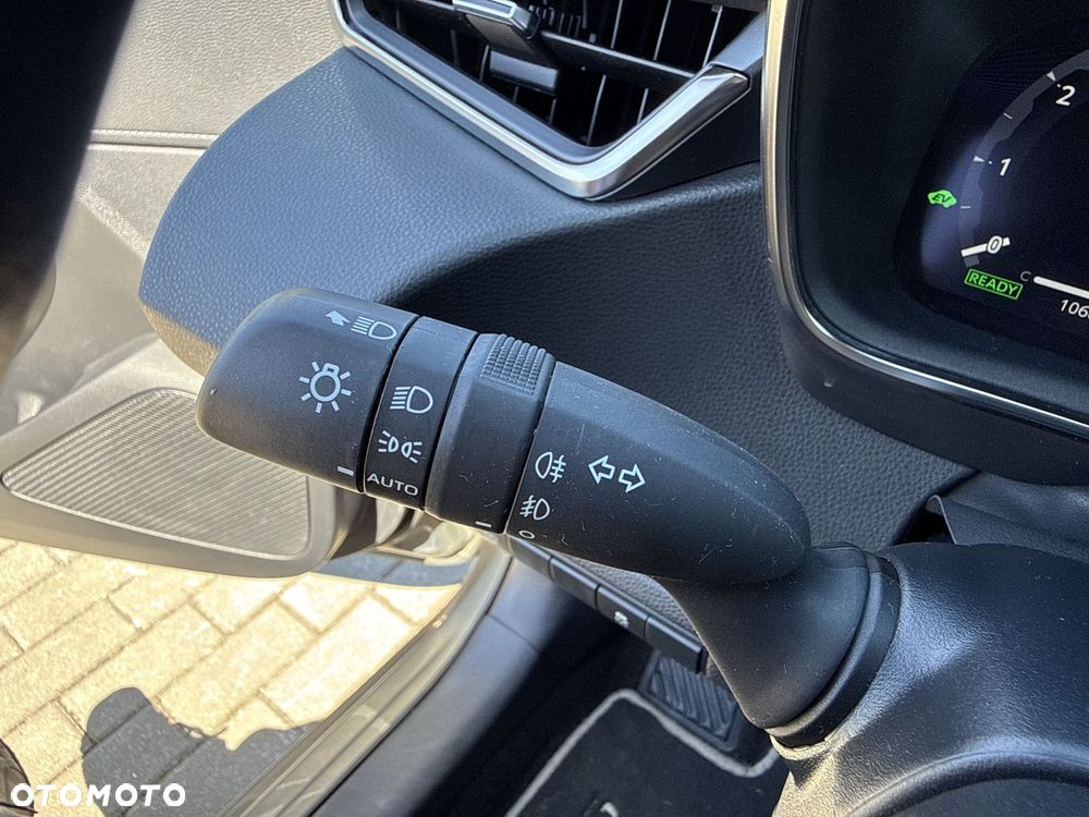 Toyota Corolla 1.8 Hybrid Comfort - 18