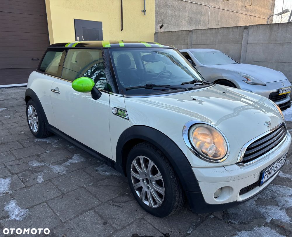 MINI ONE Standard - 8