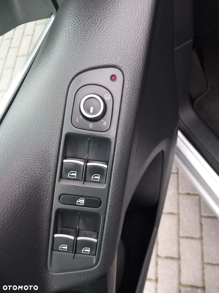Volkswagen Tiguan - 12