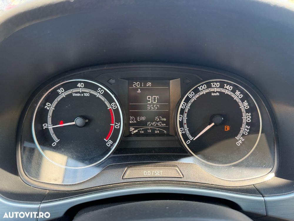 Skoda Fabia 1.0 TSI Ambition - 10
