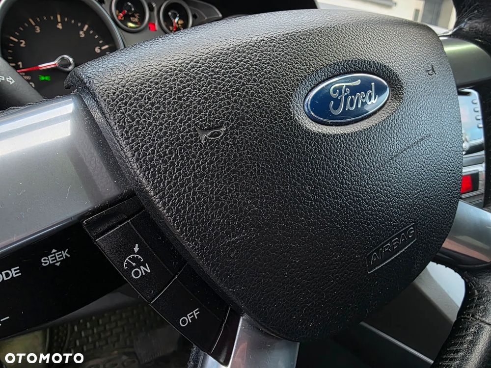 Ford Kuga 2.5 4x4 Individual - 15