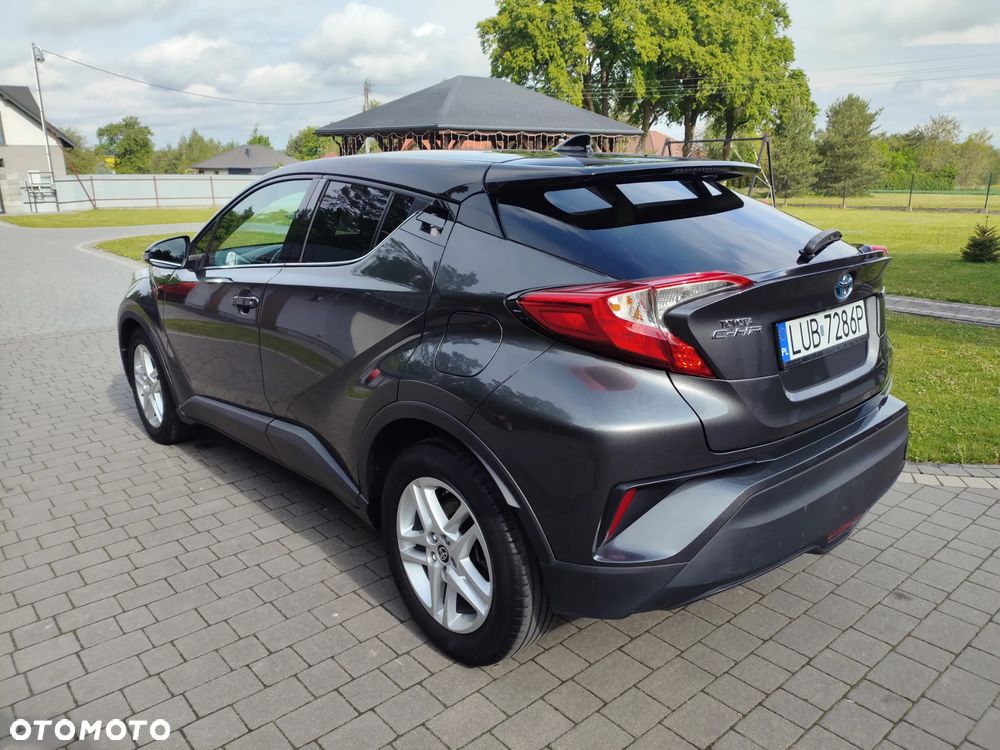 Toyota C-HR - 4