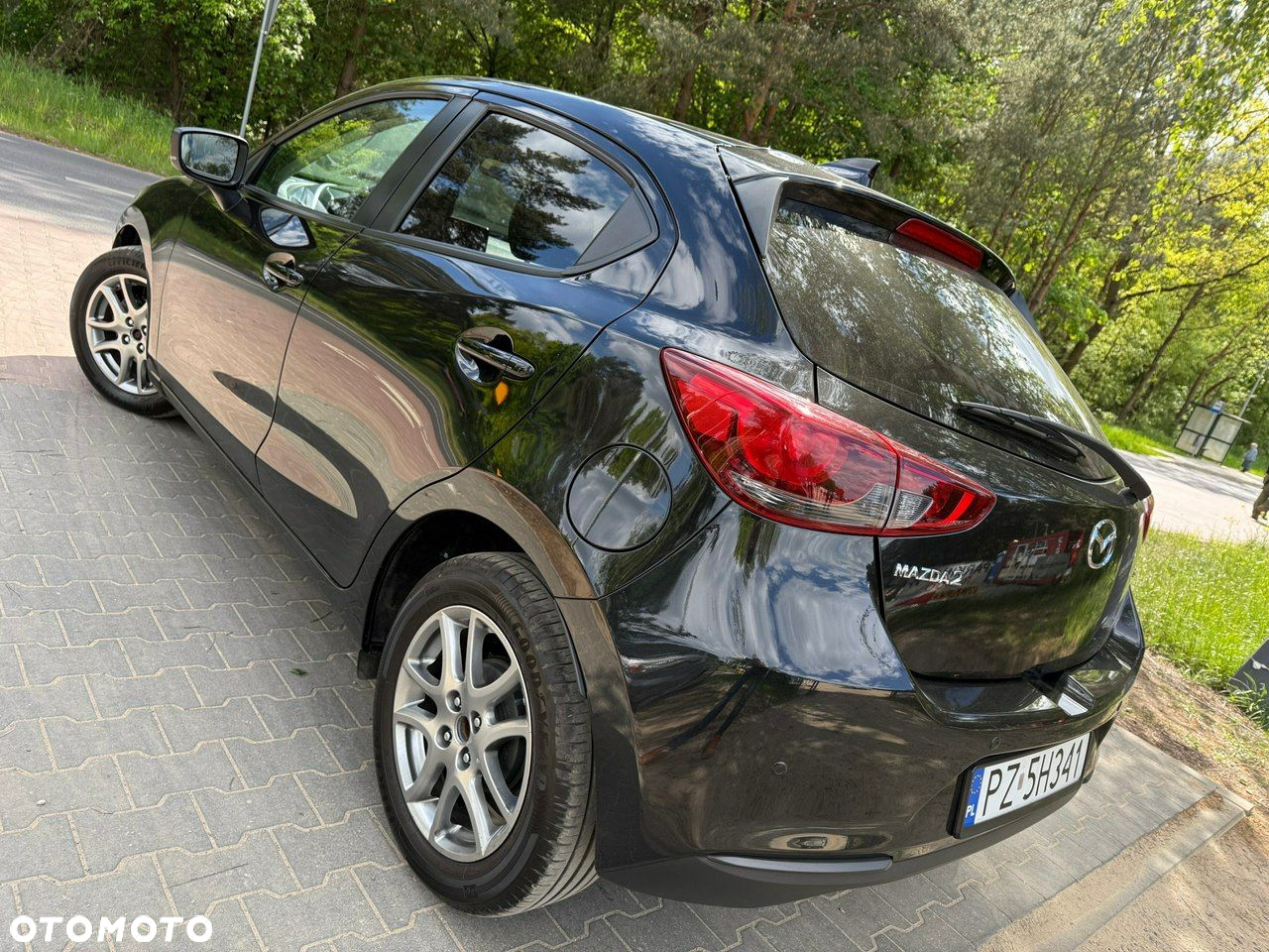 Mazda 2 - 3