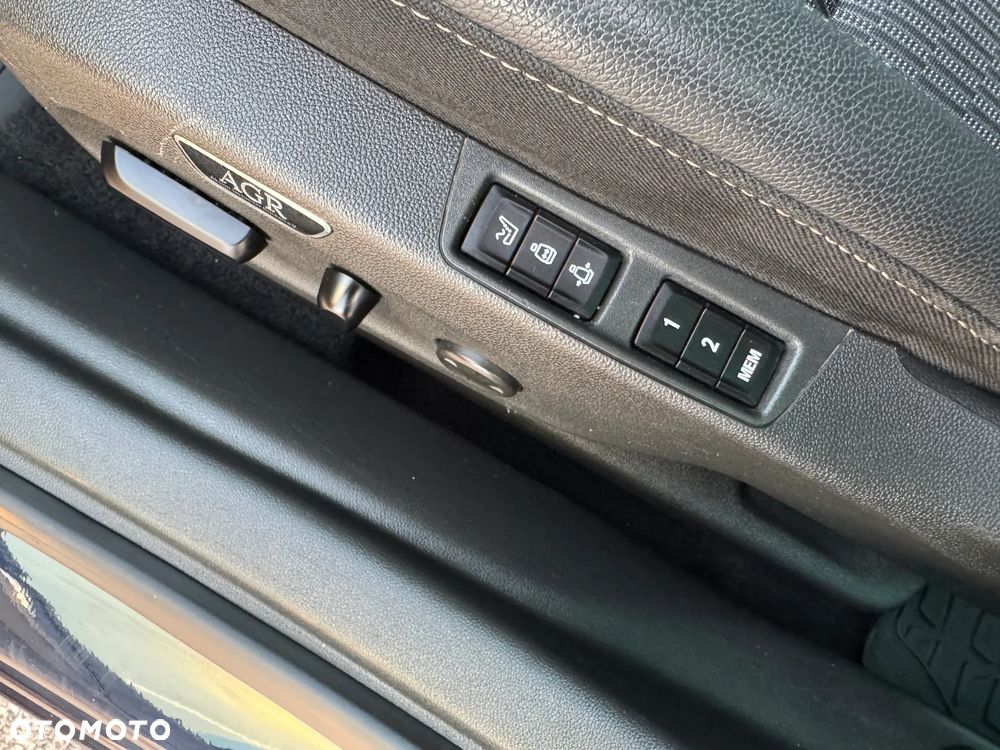 Opel Insignia Sports Tourer 2.0 Diesel Automatik Business Innovation - 34