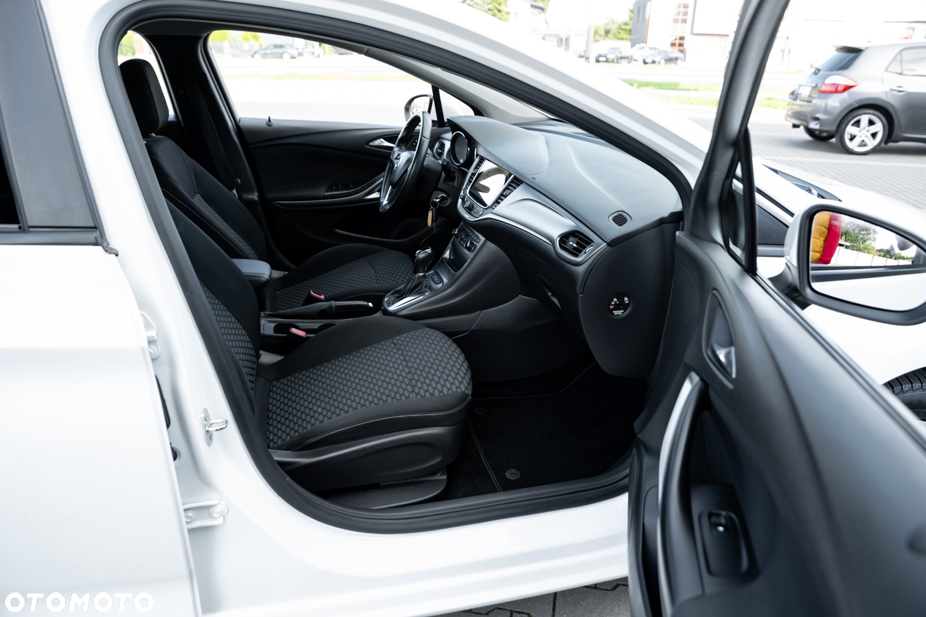 Opel Astra 1.6 D (CDTI) Automatik Sports Tourer Dynamic - 24