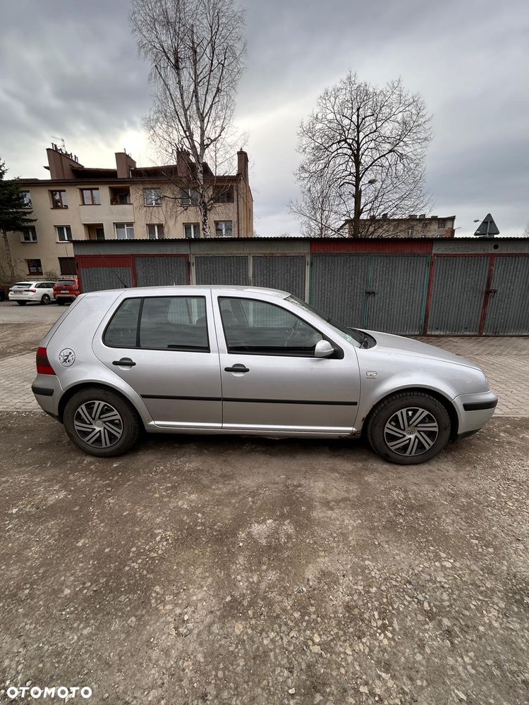 Volkswagen Golf 1.4 Basis - 3