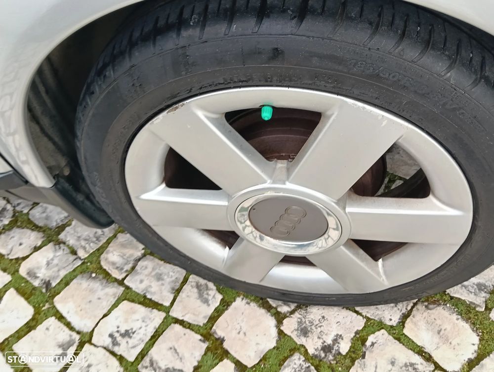 Audi A2 1.4 Attraction - 12