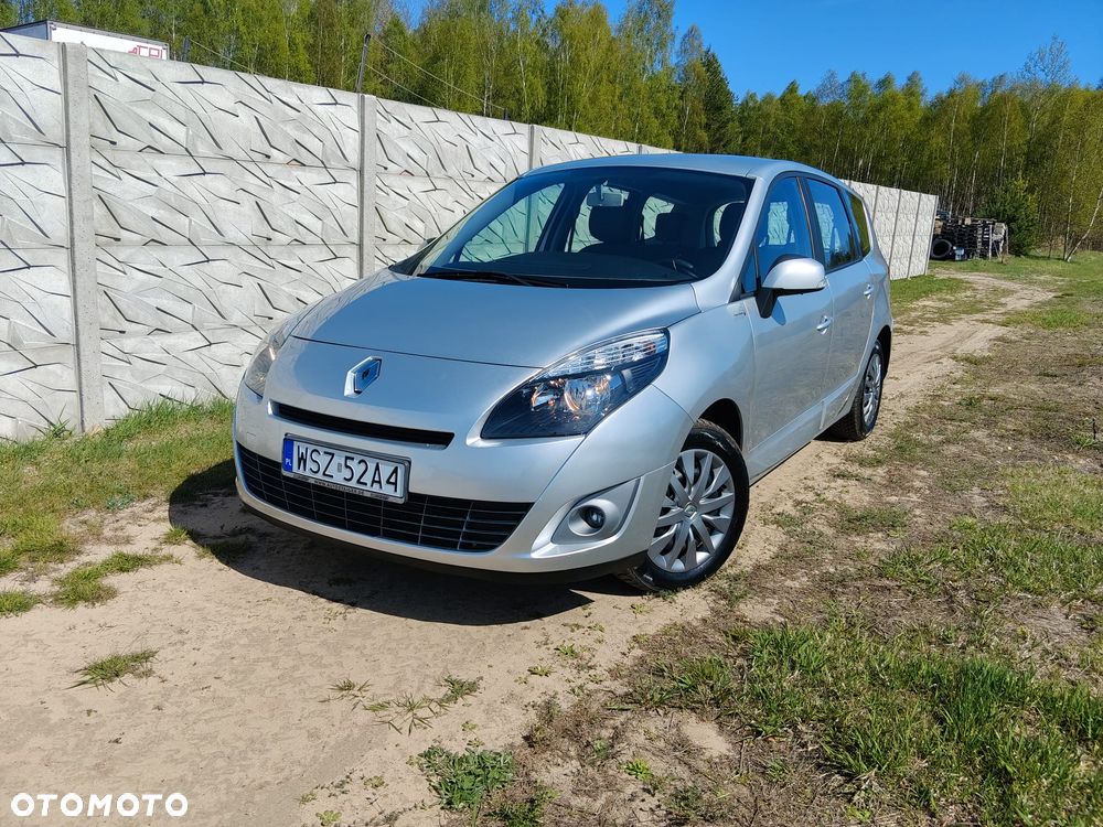 Renault Scenic - 1