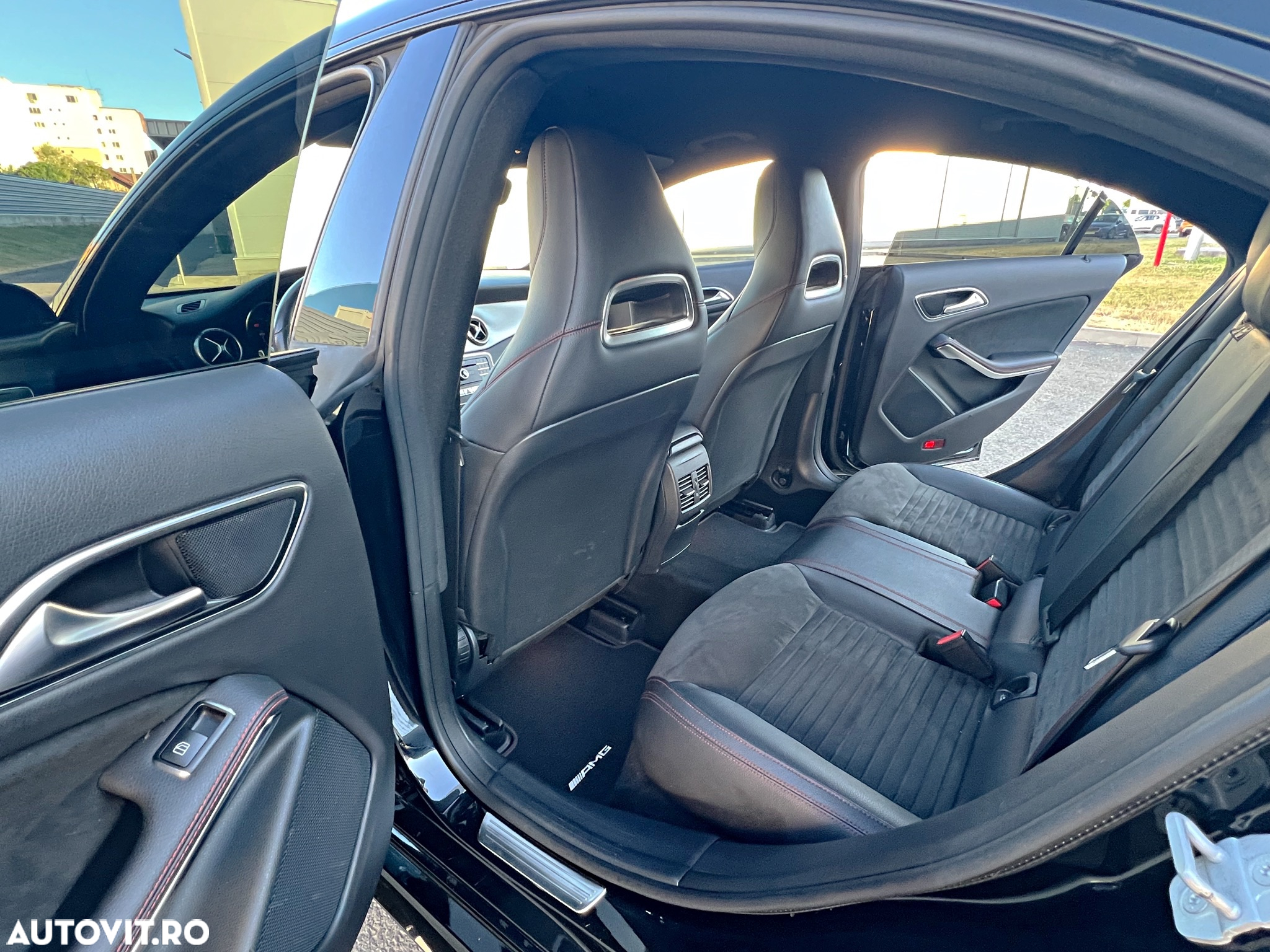 Mercedes-Benz CLA 220 CDI 4Matic 7G-DCT AMG Line - 11