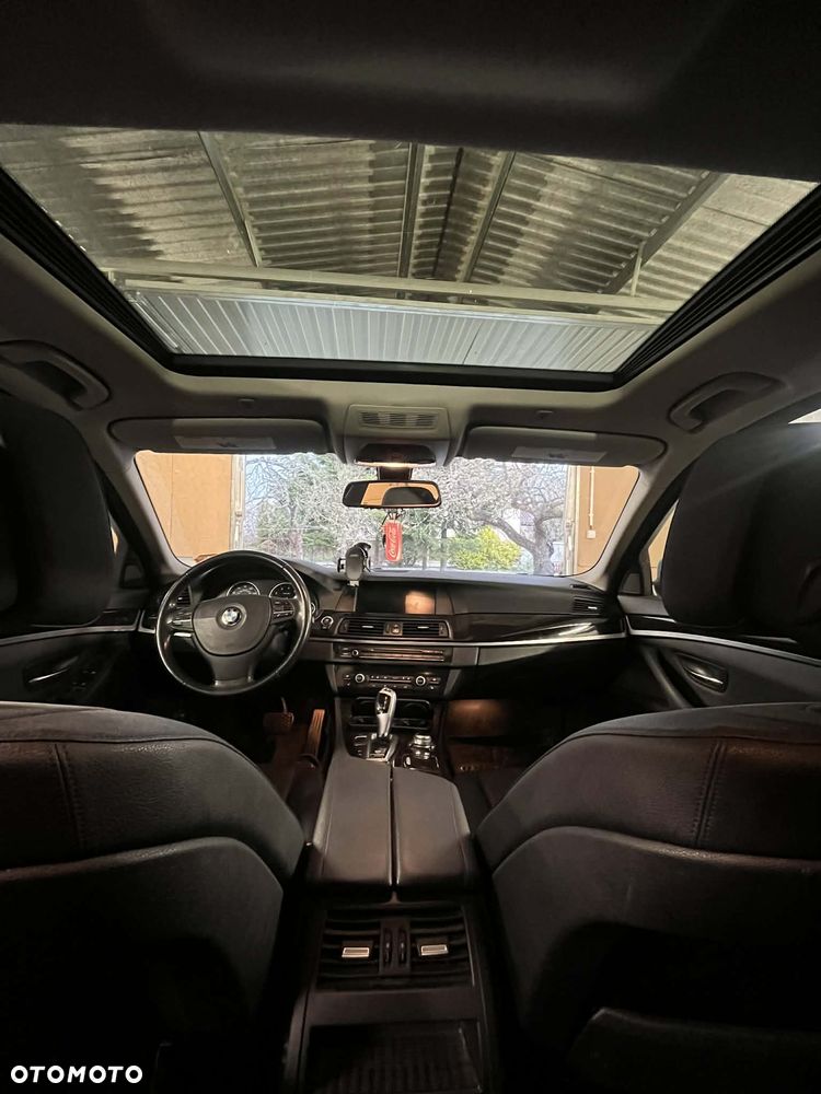 BMW Seria 5 528i xDrive - 5