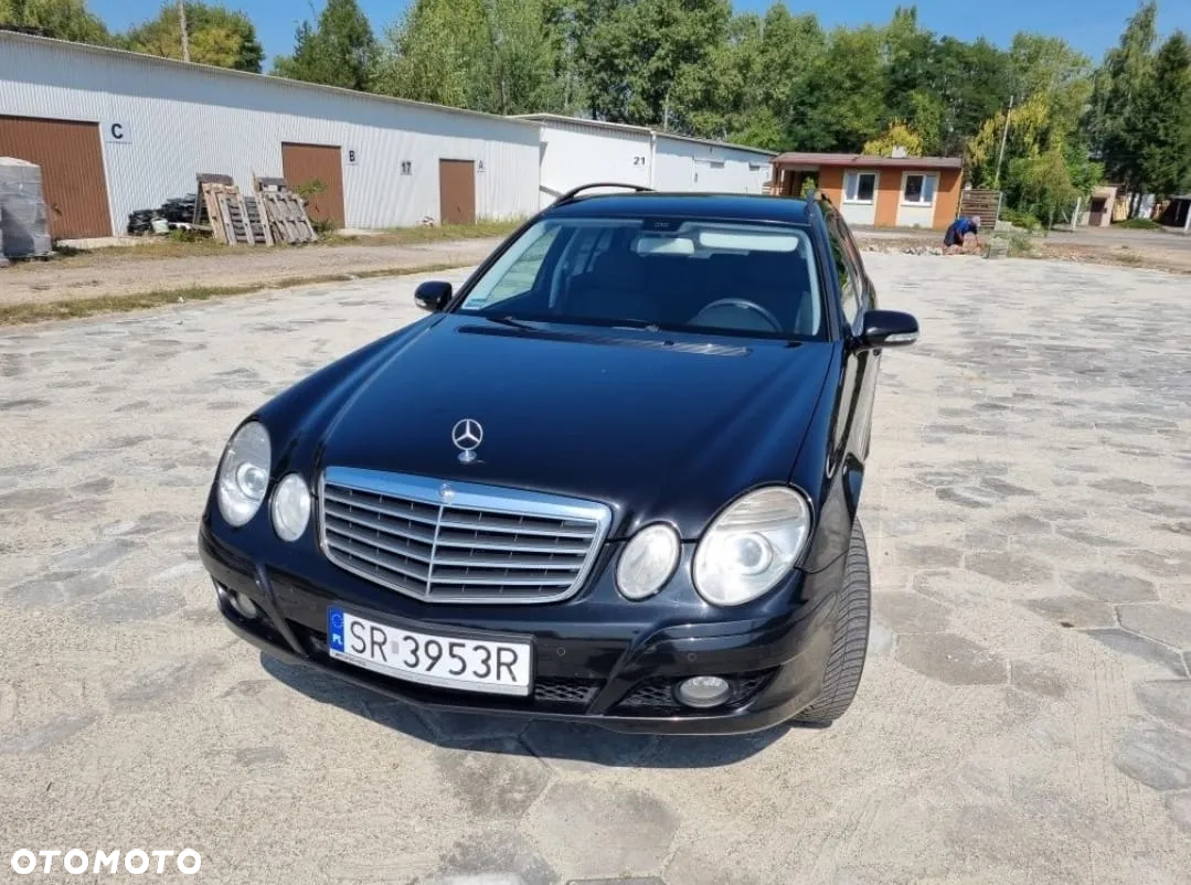 Mercedes-Benz Klasa E 220 T CDI Classic - 3