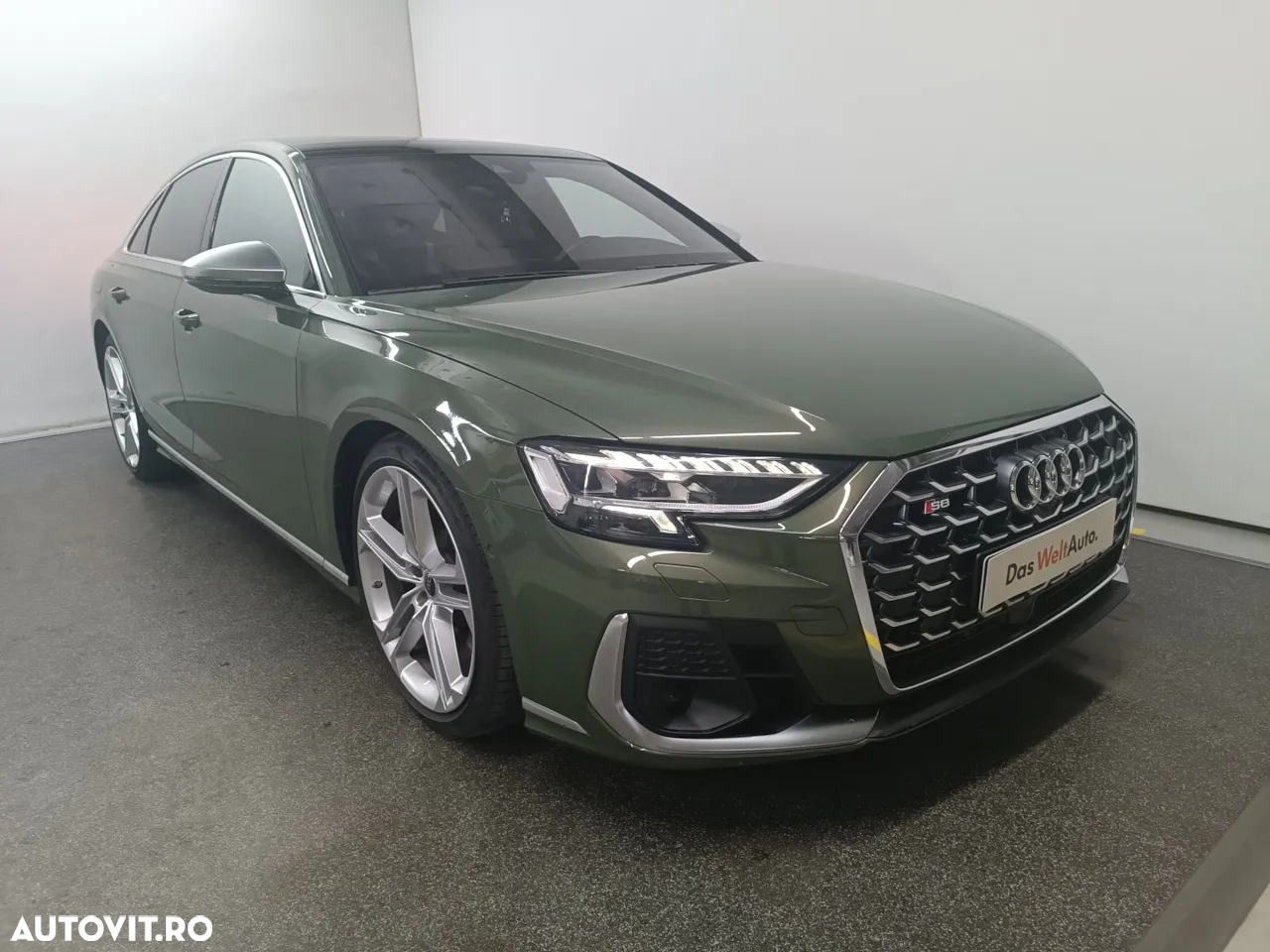Audi S8 - 5