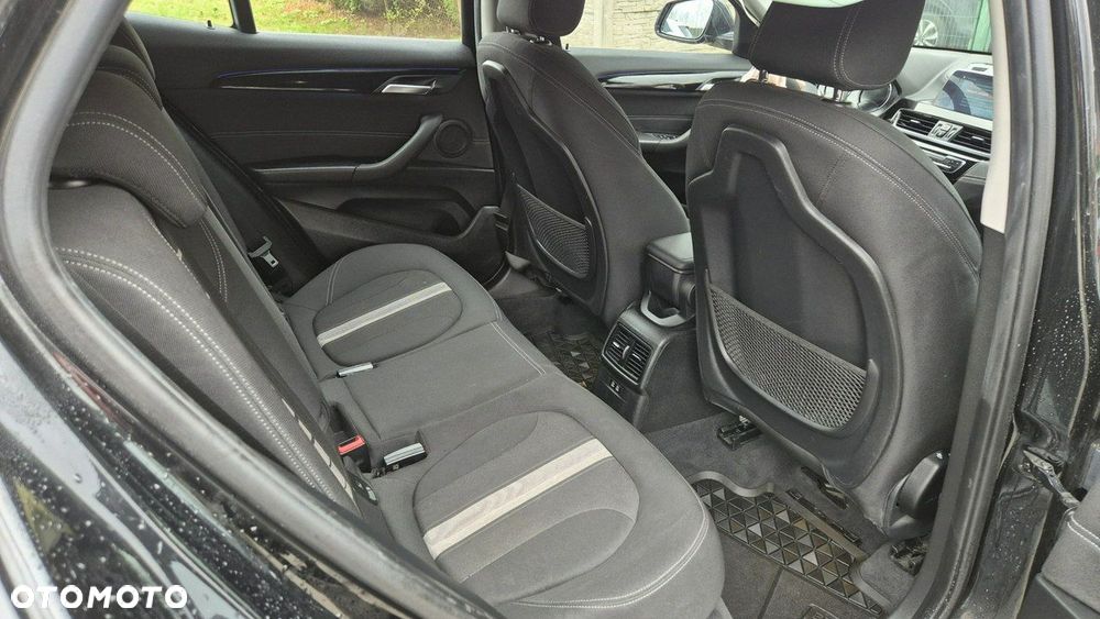 BMW X2 sDrive18d Advantage - 14