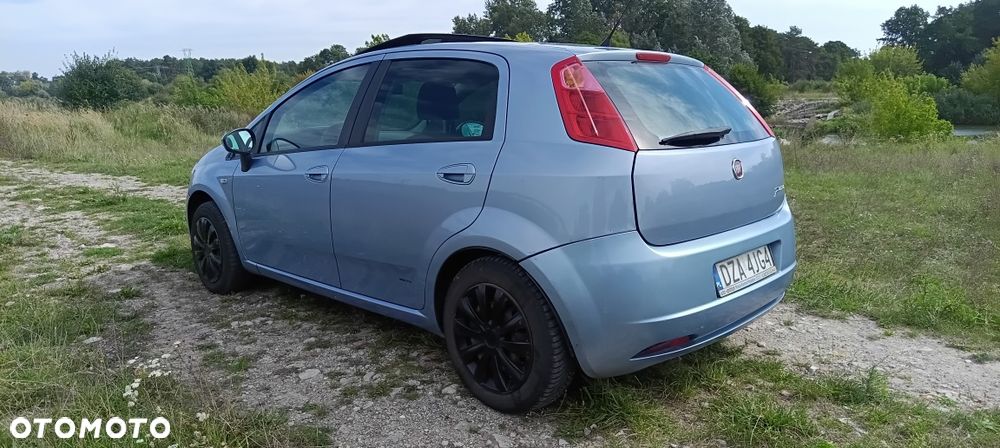 Fiat Grande Punto - 5