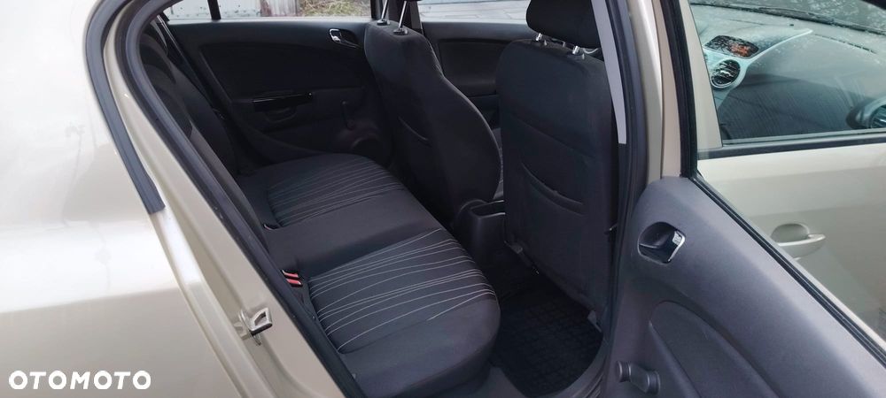 Opel Corsa 1.2 16V Essentia - 19