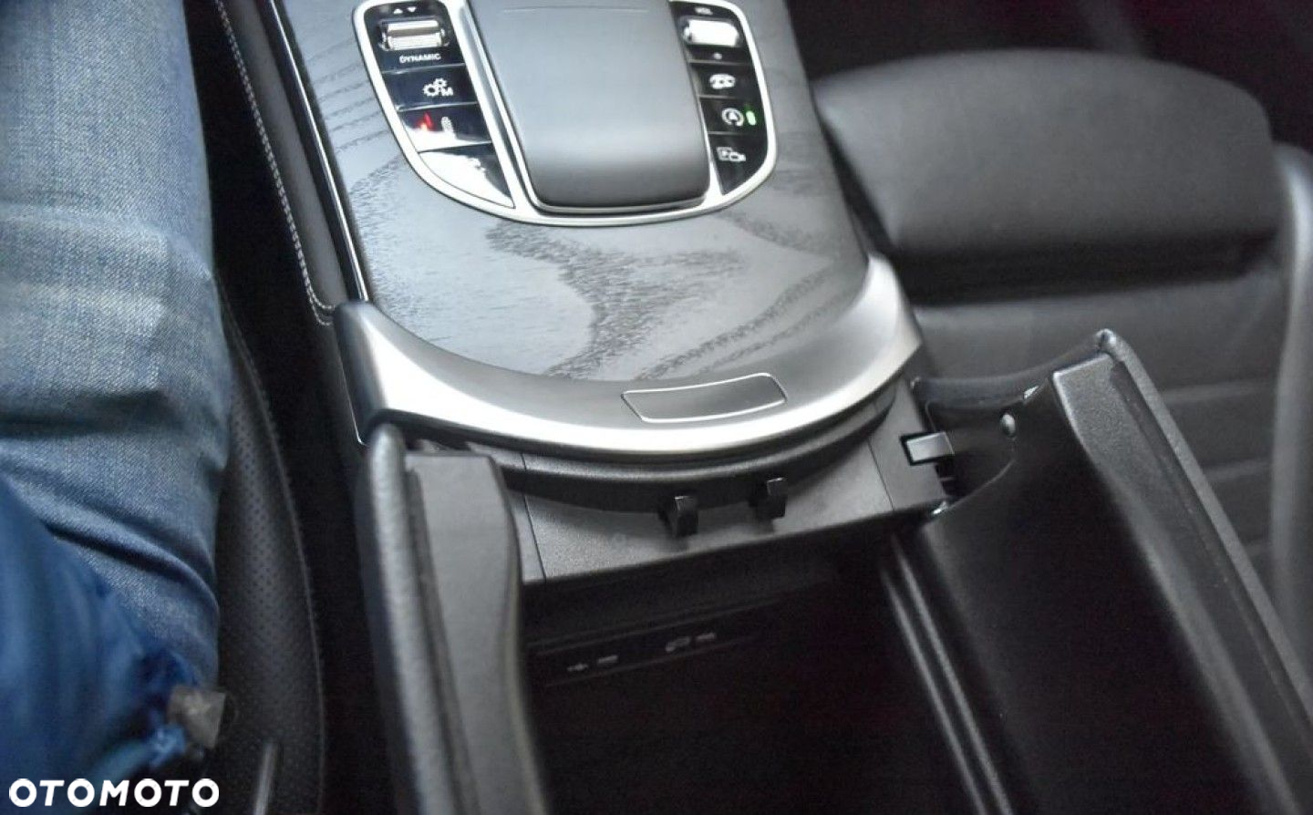 Mercedes-Benz GLC - 27