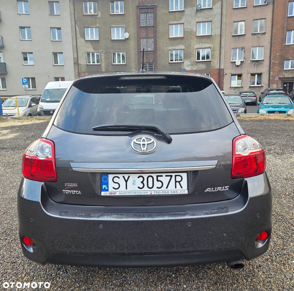 Toyota Auris 1.6 Valvematic Executive - 10