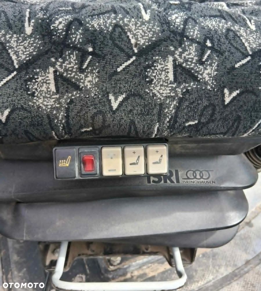 JCB - 9