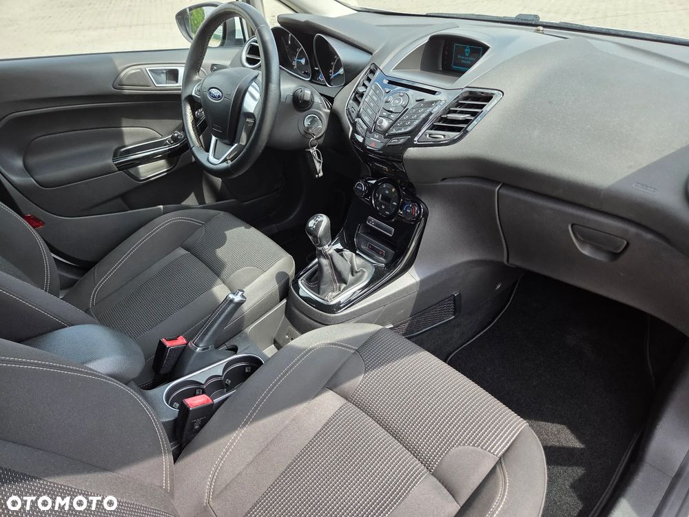 Ford Fiesta 1.0 EcoBoost Titanium - 12