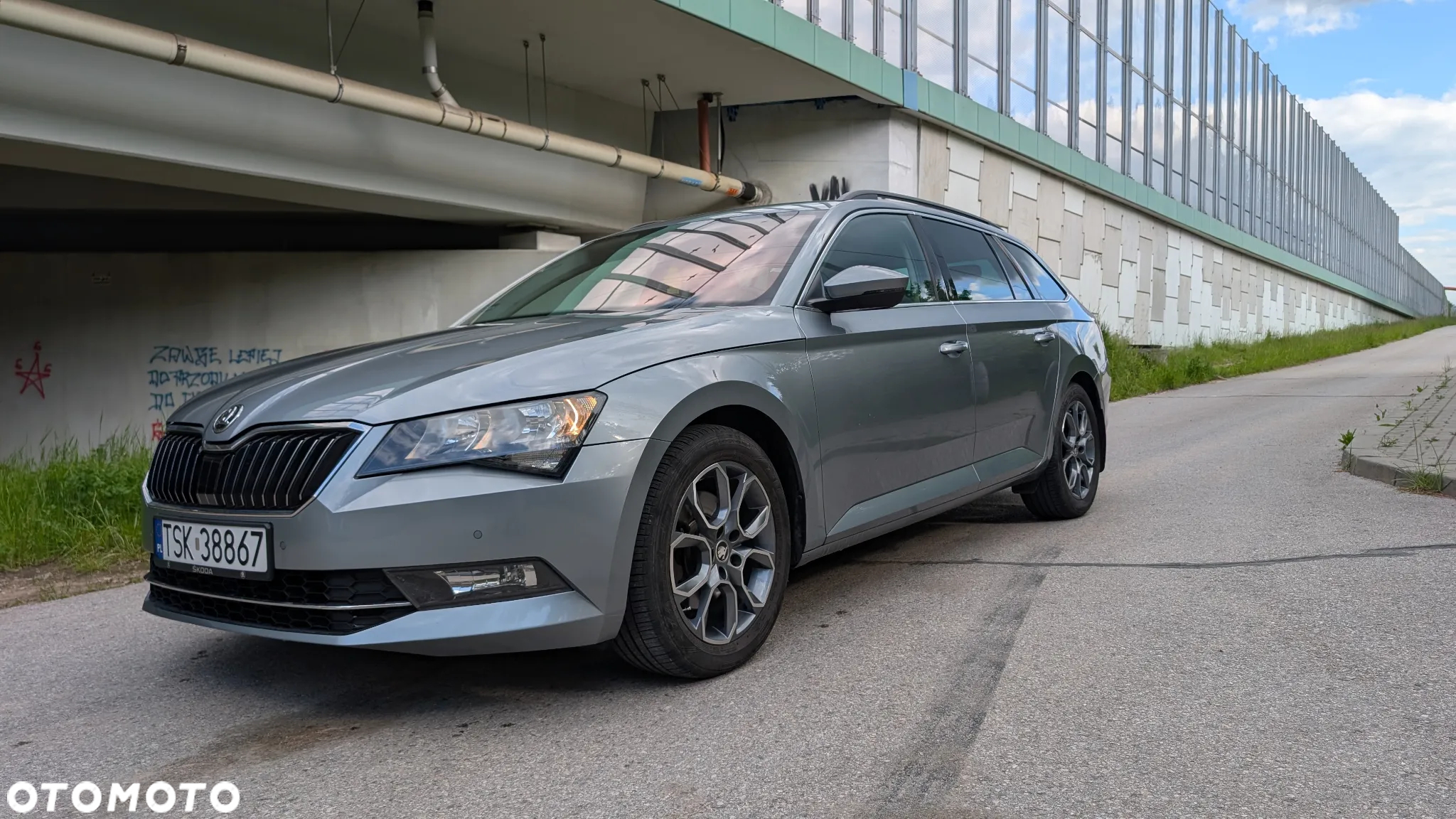 Skoda Superb 1.6 TDI DSG Ambition - 14
