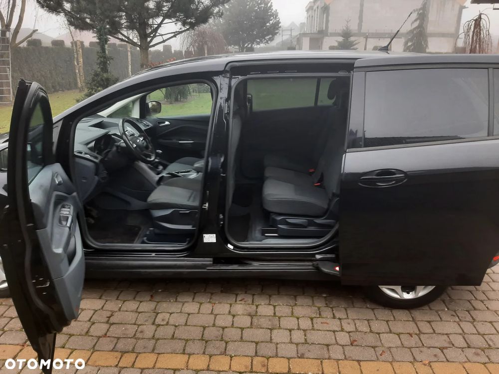 Ford Grand C-MAX - 10