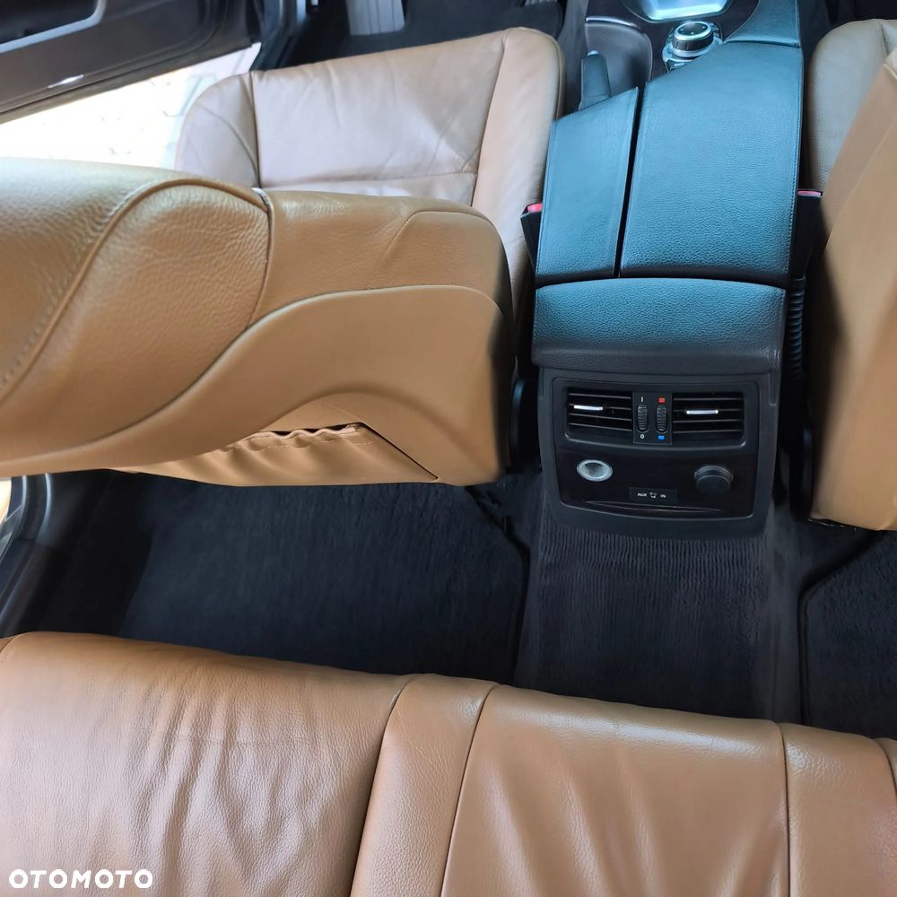 BMW Seria 5 - 11