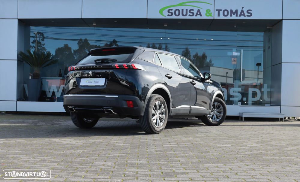 Peugeot 2008 1.2 PureTech Active EAT8 — fotografia 4