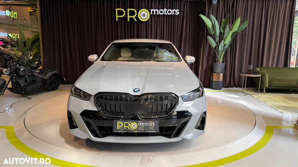 BMW Seria 5 530e Aut. - 10