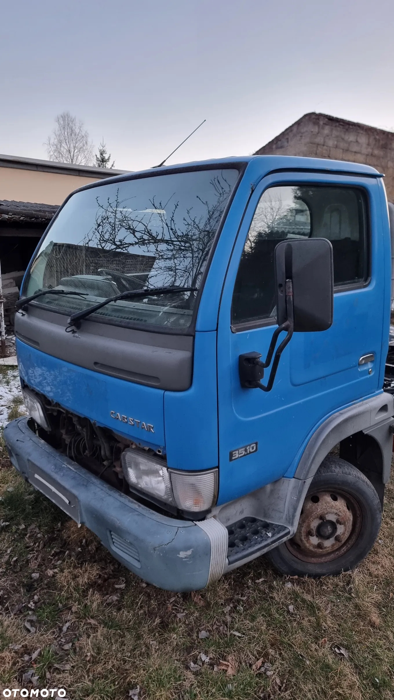 Nissan Cabstar - 4