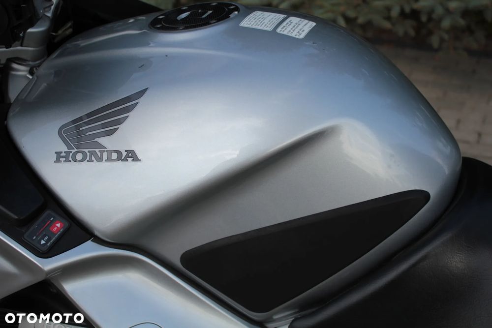 Honda ST - 18